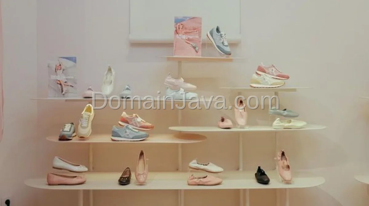 Upgrade Gaya Coquette Aesthetic Kamu: Tampil Manis Tanpa Kaki Pegal!